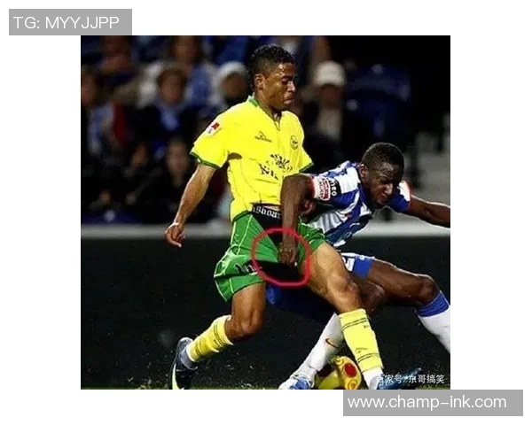 足球明星尴尬瞬间大曝光:从滑倒到失误,盘点足坛最丑瞬间